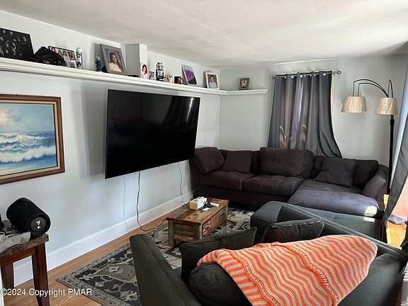 3rd image of 710 Elmira St