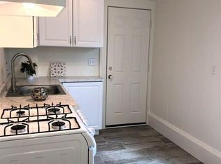 10 Bridge St APT 4, Danvers, MA 01923