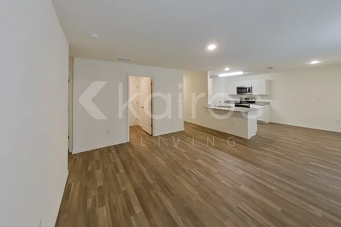 1148 Vinita Ave — Photo 3
