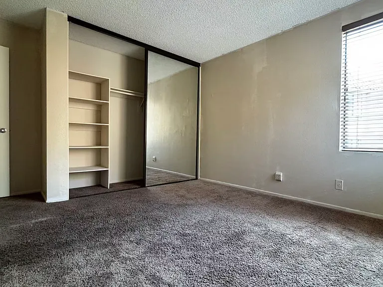 1480 W Edgehill Rd #68 — Photo 3