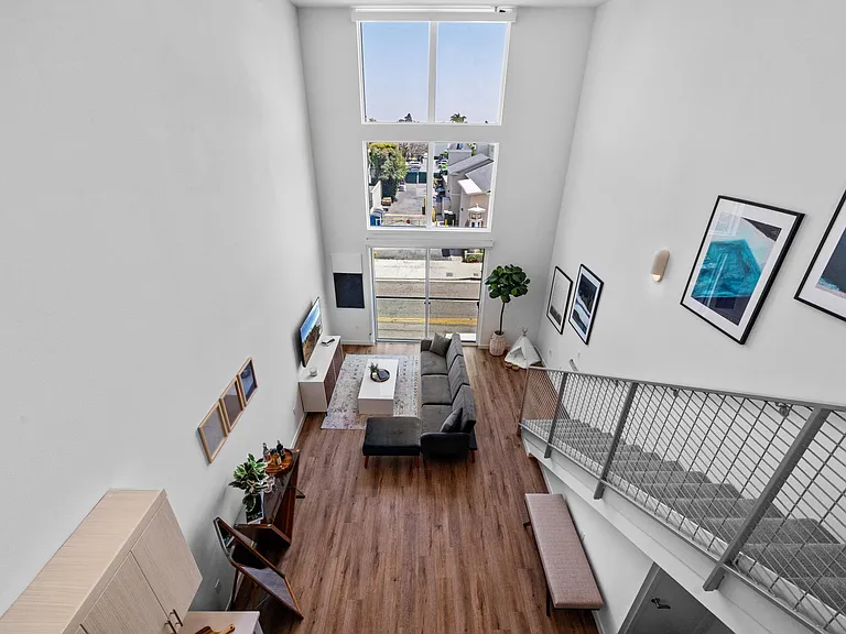 Vantage Mar Vista — Photo 65