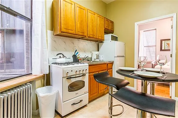 Rented by Atlas Real Estate New York | media 33