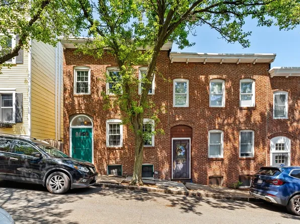 104 Baldwin St, Charlestown, MA 02129