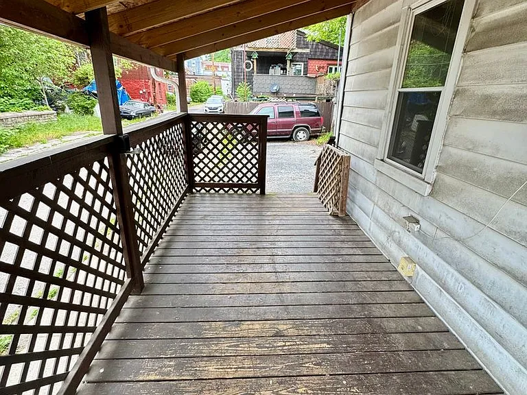 3150 Lecky Ave — Photo 3