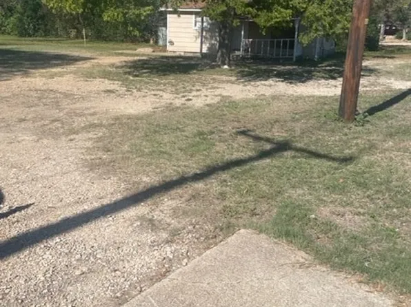 705 E Avenue O Ave, Belton, TX 76513