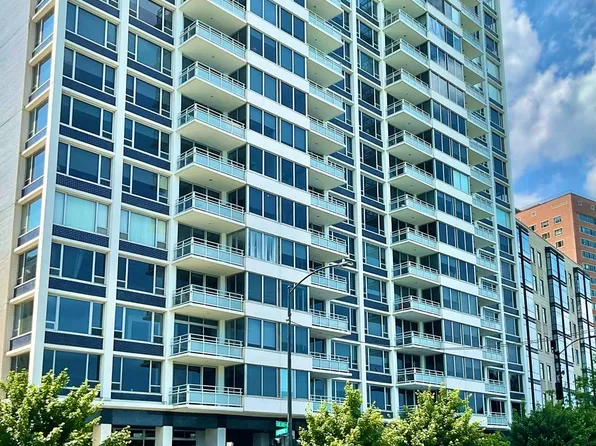 1300 N Lake Shore Dr APT 3C, Chicago, IL 60610