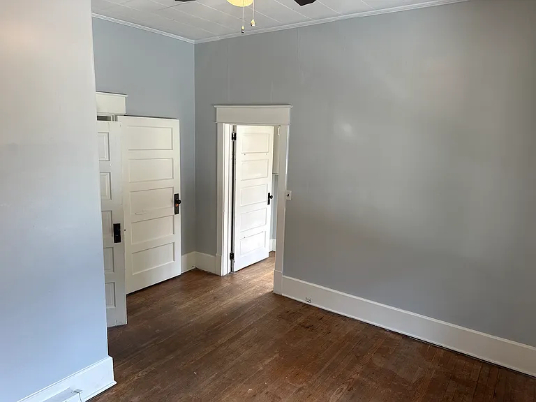 422 W Main St #1 — Photo 20