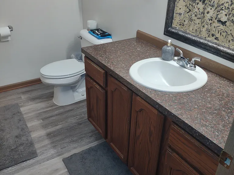 8428 Pleasantwood Ave NW — Photo 5