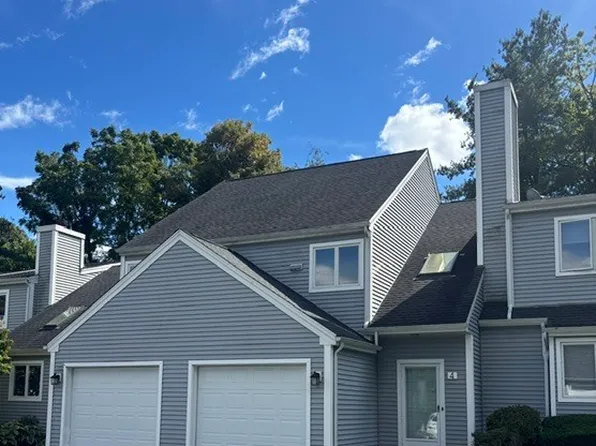 4 Winchester Court, Farmington, CT 06032