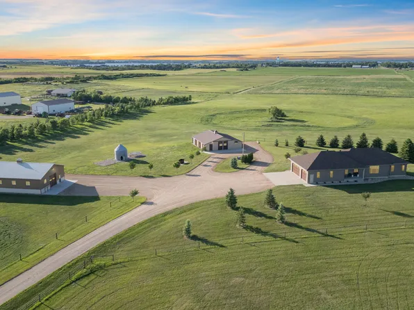 44946 173rd St, Watertown, SD 57201