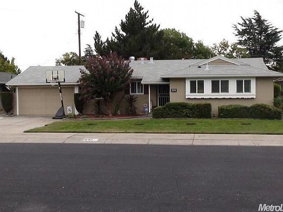 2nd image of 830 Ehrhardt Dr