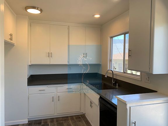 2nd image of 517 Avenue G #D