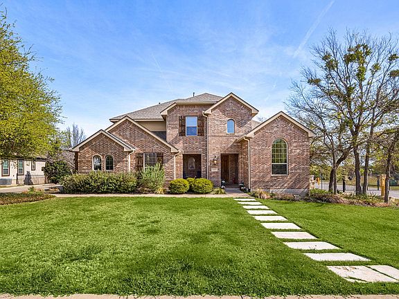 2nd image of 2201 Quarry Loop