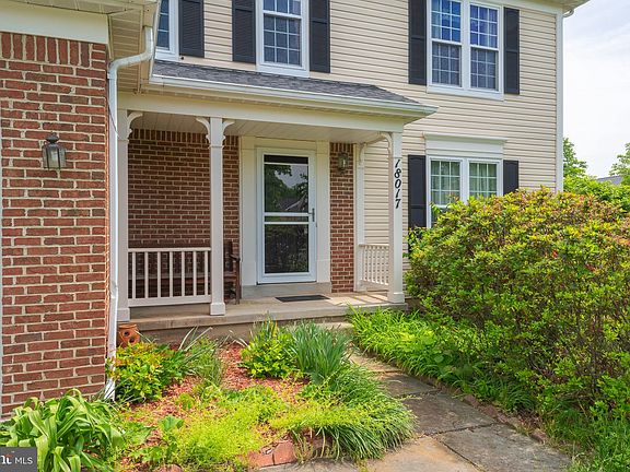3rd image of 18017 Barleycorn Way