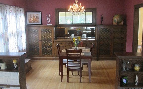 5th image of 2414 Buchanan St NE