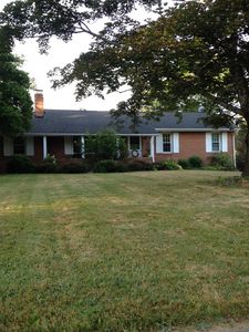 13687 Carlton St, Burton, OH, 44021