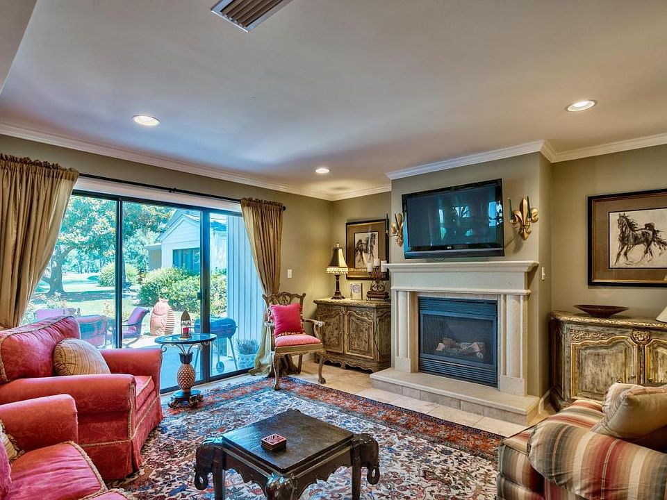 1st image of 712 Sandpiper Dr