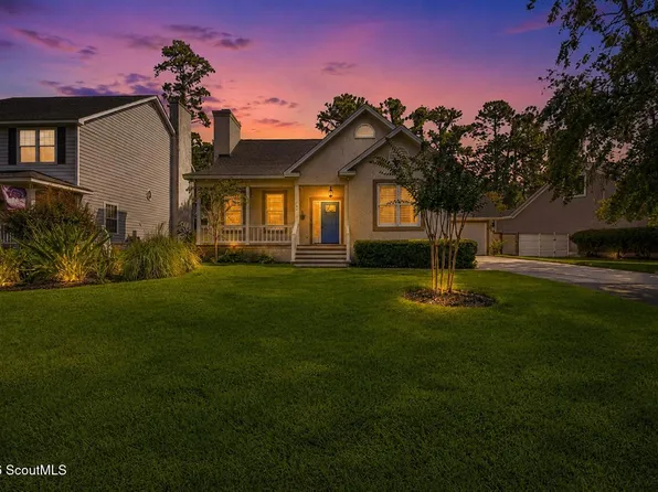 105 E Commons Dr, Saint Simons Island, GA 31522
