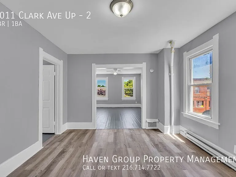 5011 Clark Ave #UP-2 — Photo 6