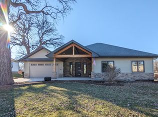 7808 Blazer Ave, Oak Lawn, IL 60458