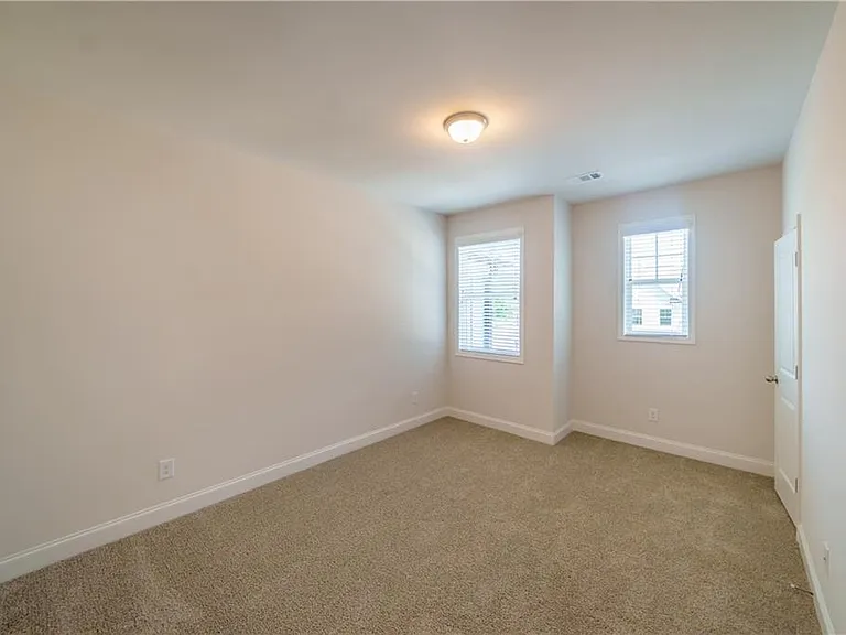 5120 Hillington Way — Photo 34
