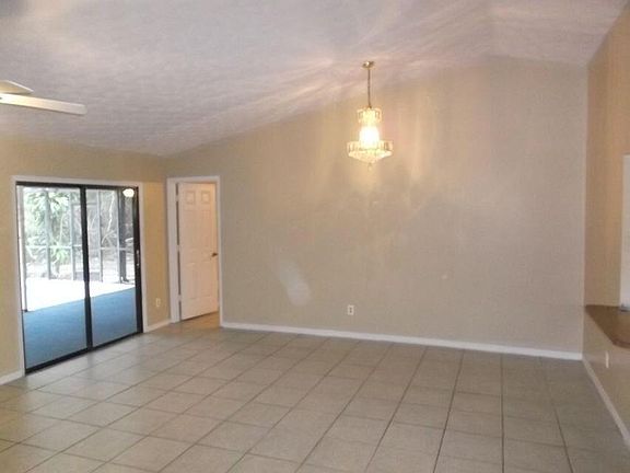 4th image of 150 NW Friar Street