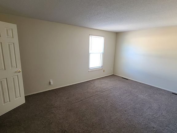 4th image of 1640 Cindy Ct