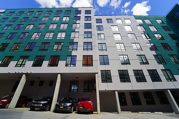 Rented by City Vista Inc | media 24