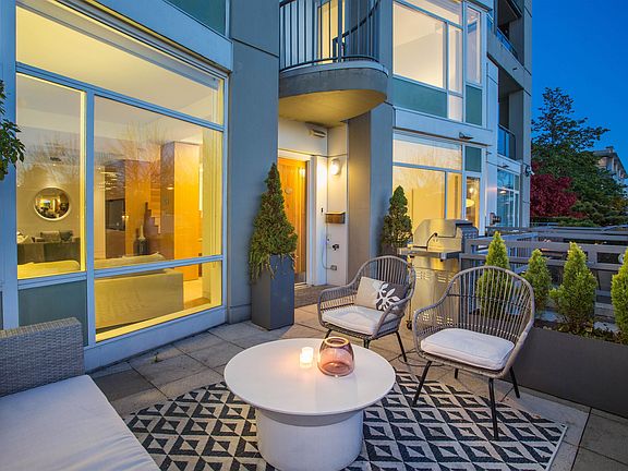 2nd image of 1383 Marinaside Cres #Townhouse