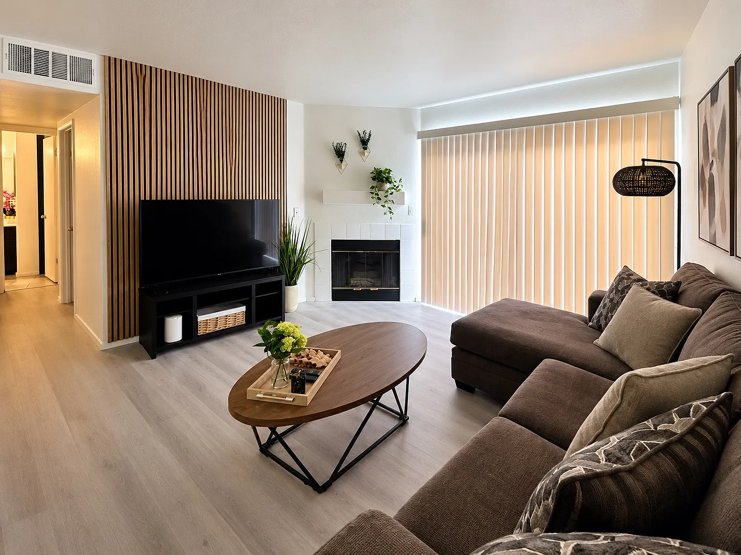 2 bed, 987 sqft, $2,600 — Photo 3