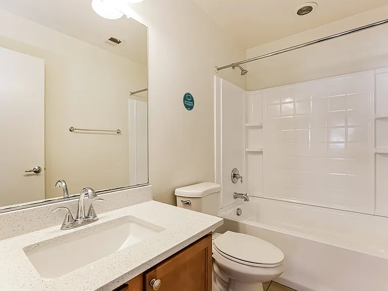 8423 W Vernon Ave #113 — Photo 16