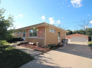 9000 W Custer AVENUE, Milwaukee, WI 53225