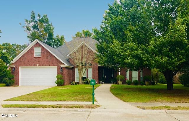1st image of 426 Babineaux Pl