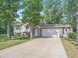 1690 Nature View Ln, Allegan, MI 49010