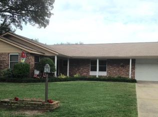 203 Hibiscus Ave, Gulf Breeze, FL 32561