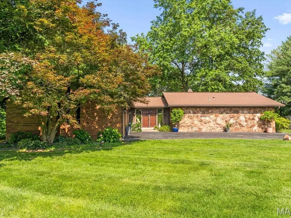 1217 Simmons Rd, O Fallon, IL 62269