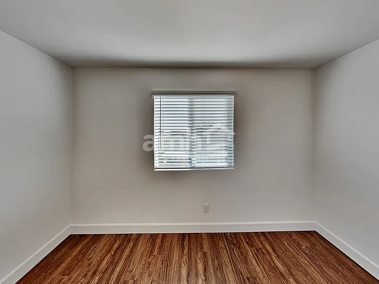 3344 Blodwen St — Photo 17