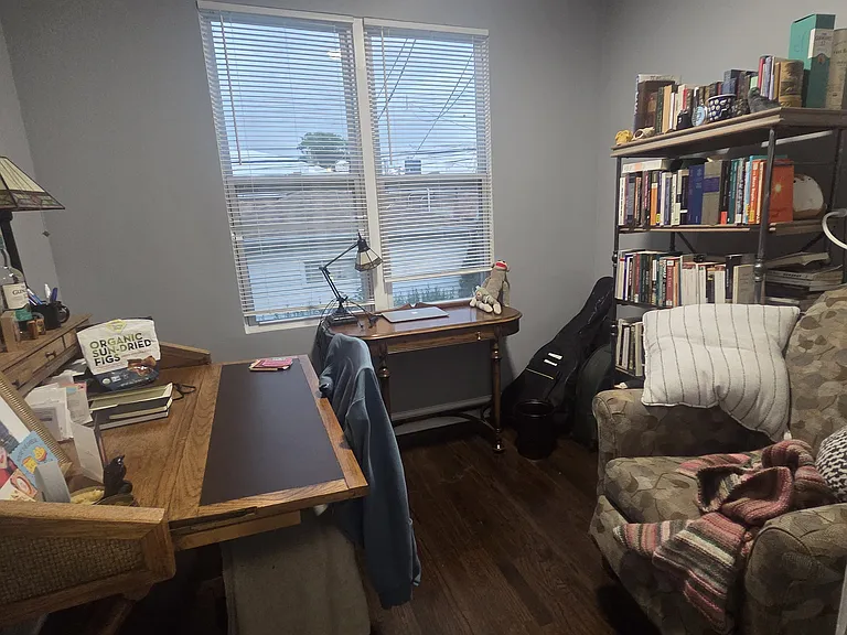 Office / Den