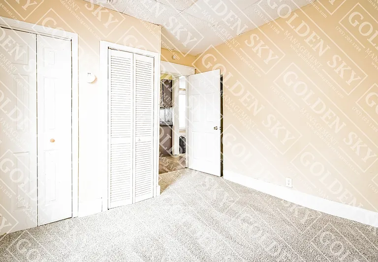 907 S Beacon St — Photo 6