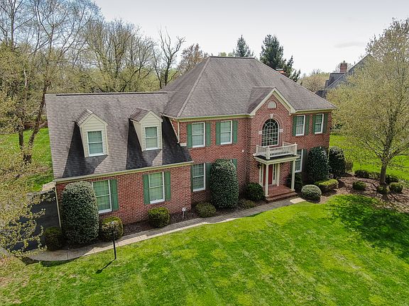 3rd image of 941 Glenangus Dr