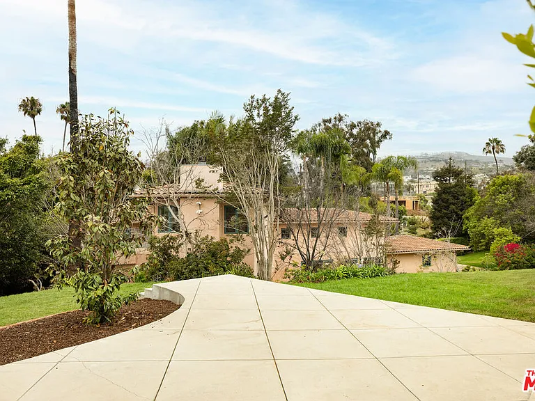 16820 W Sunset Blvd — Photo 44