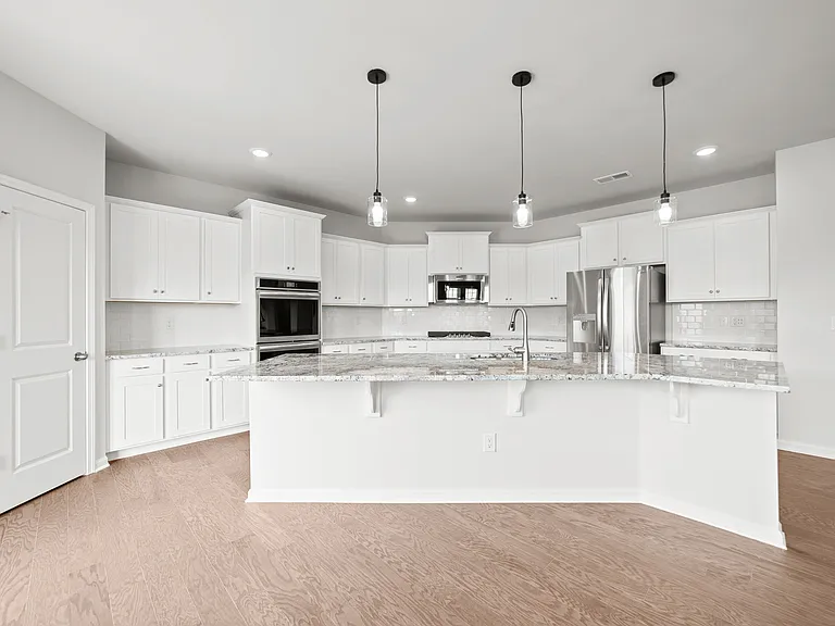 Kitchen layout with ample cabinets