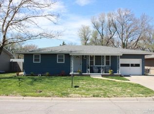 1504 N Kuney St, Abilene, KS 67410