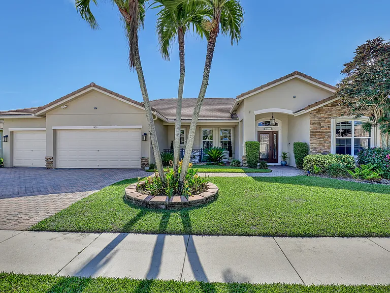 1436 Stonehaven Estates Dr — Photo 1