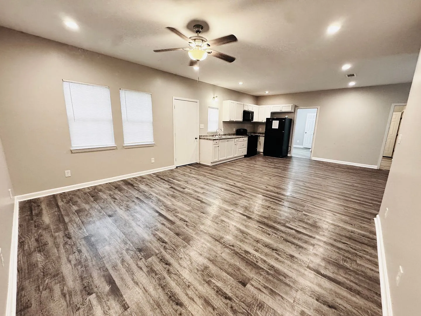 1219 N 44th Street (4 Bed/2 Bath) — Photo 4