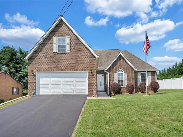 3624 Ellen Dr, Salem, VA 24153