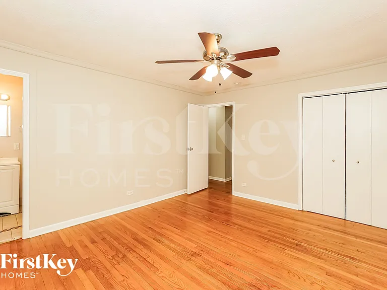 22728 Ridgeway Ave — Photo 12