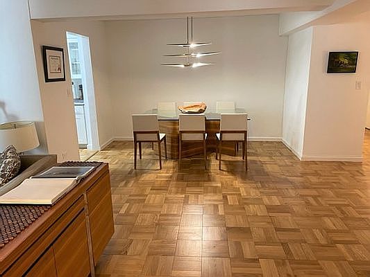 4th image of 100 W 57th St APT 8N