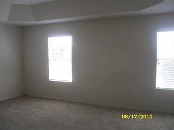 3rd image of 3080 Ashland Ln N
