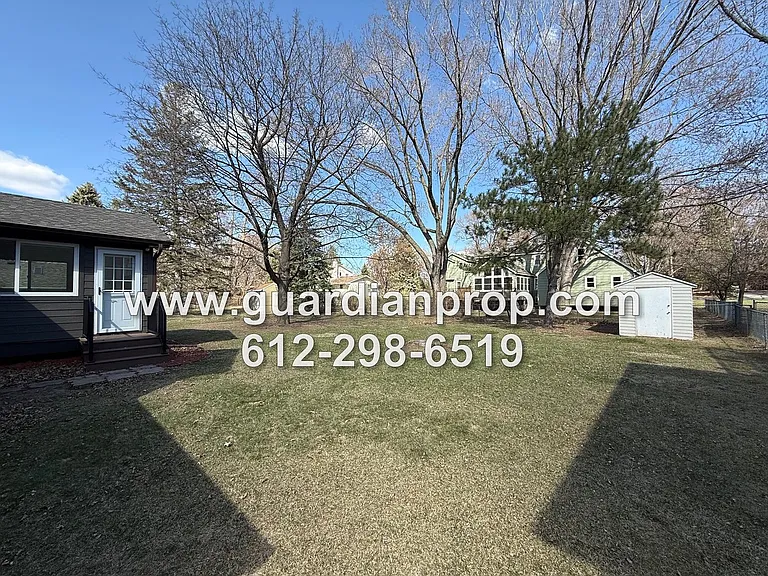 2202 Saint Croix St — Photo 27